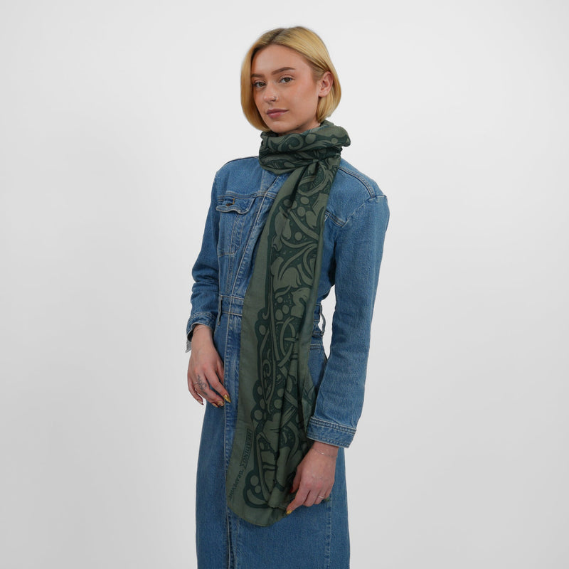 Grapevine All-Season Scarf