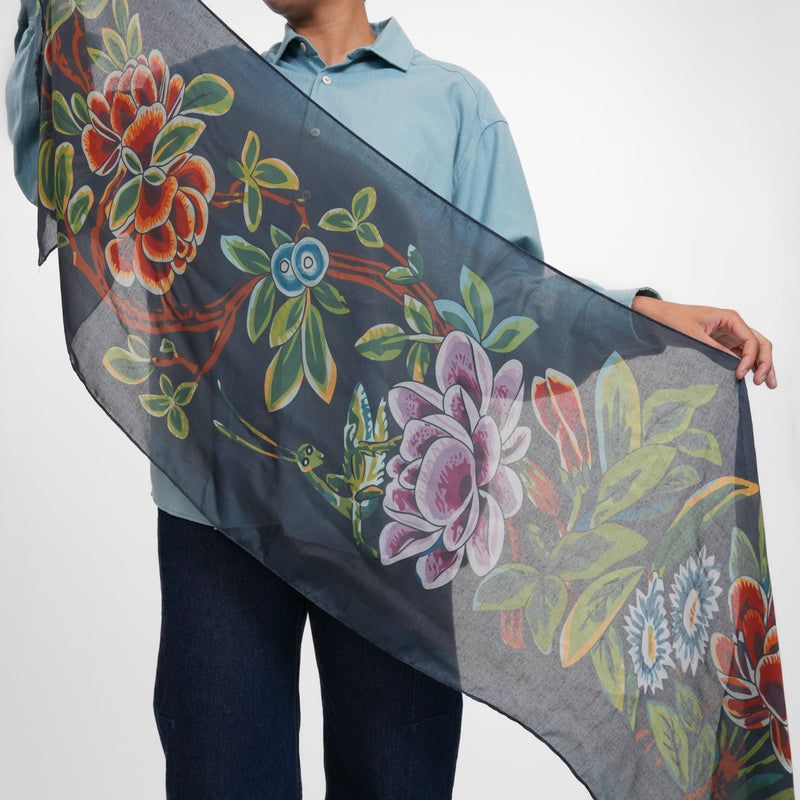 Brocade All-Season Scarf
