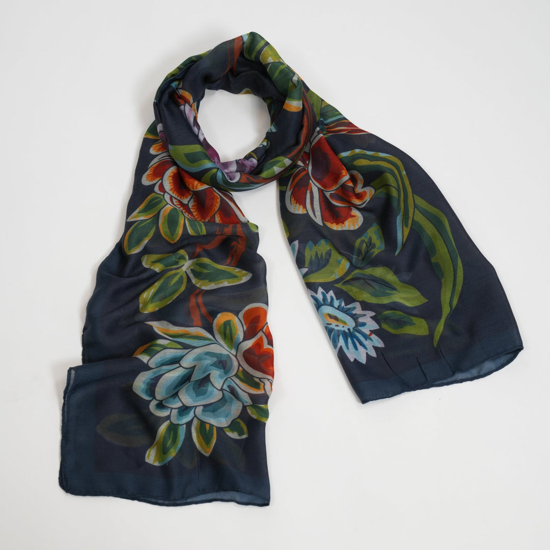 Brocade All-Season Scarf