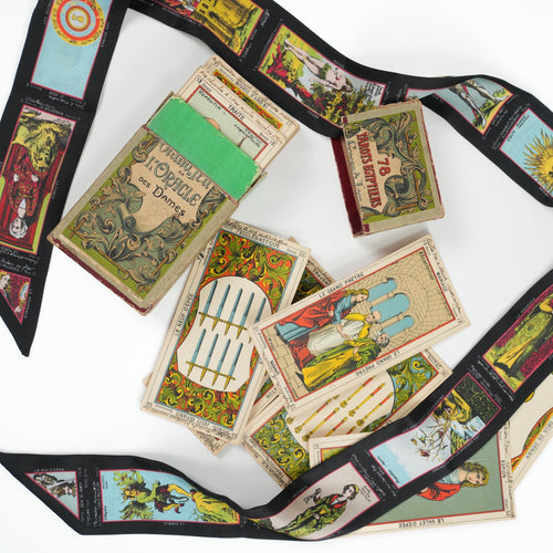 Premonition Skinny Scarf - Heading Prints