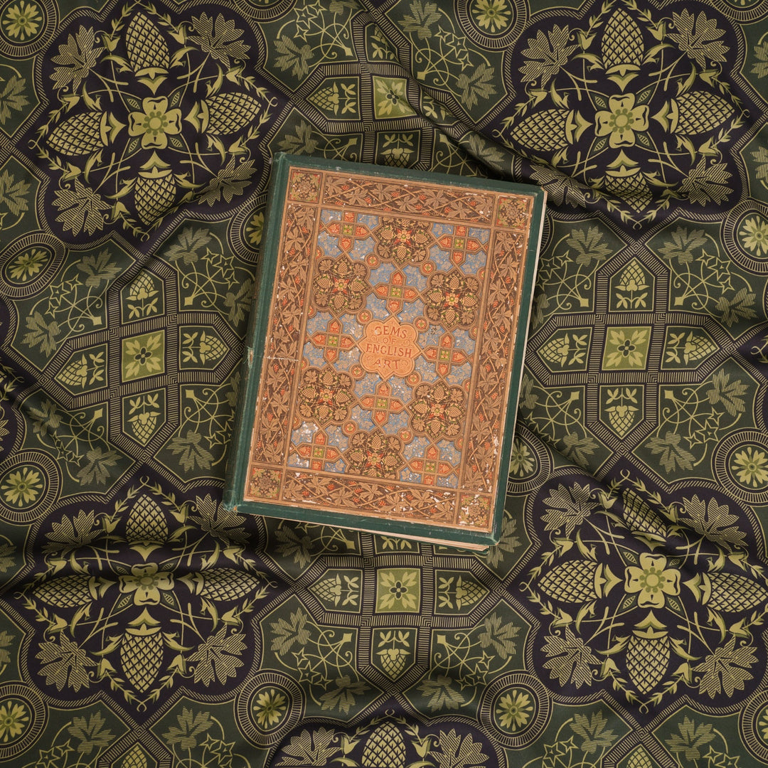 Shrubbery Silky Scarf