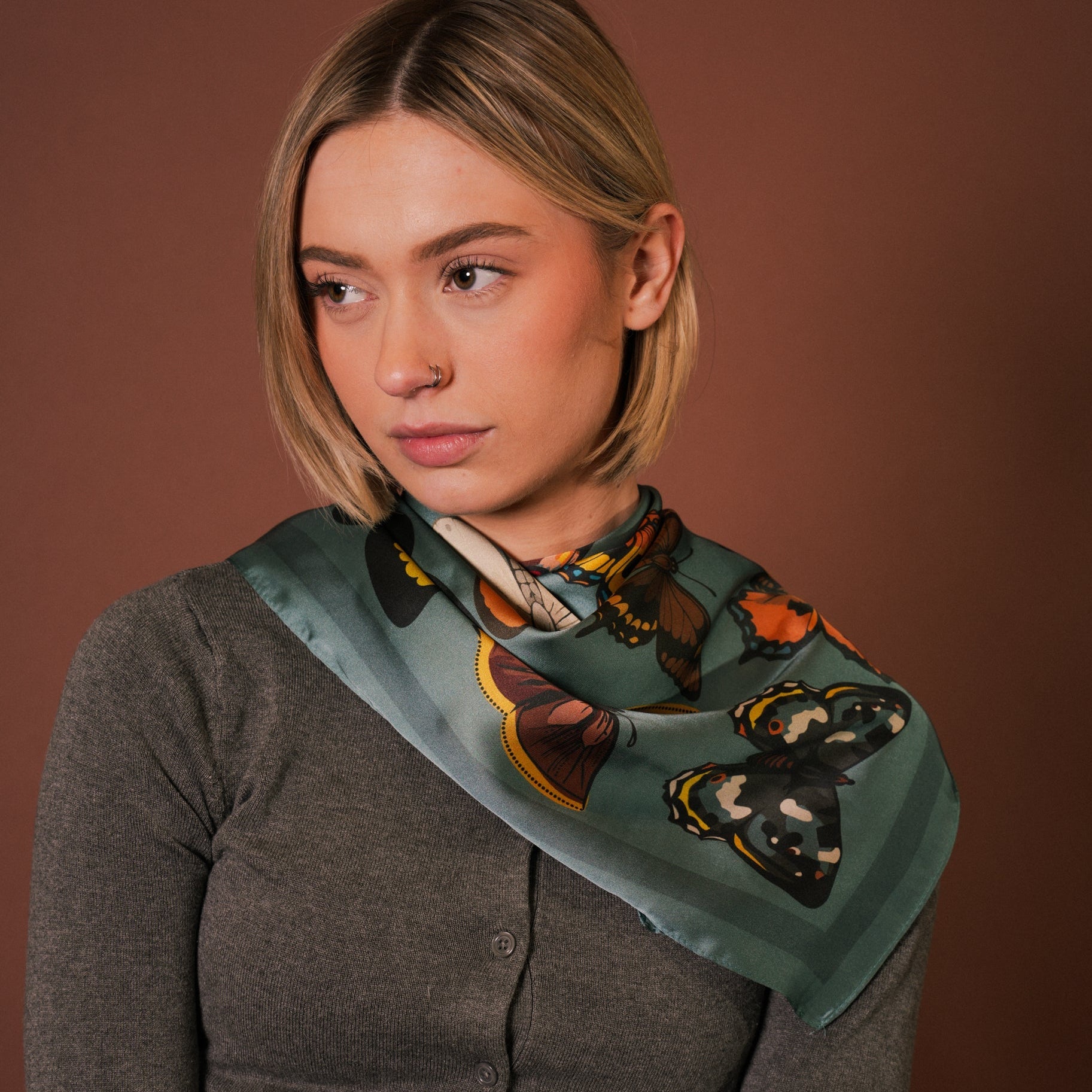 Wing Silky Scarf - Heading Prints